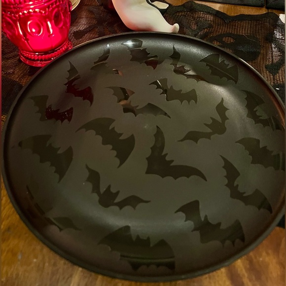 New Haunted Elegance Etched Black Bat Dinnerware 3-Piece Set - Picture 8 of 16